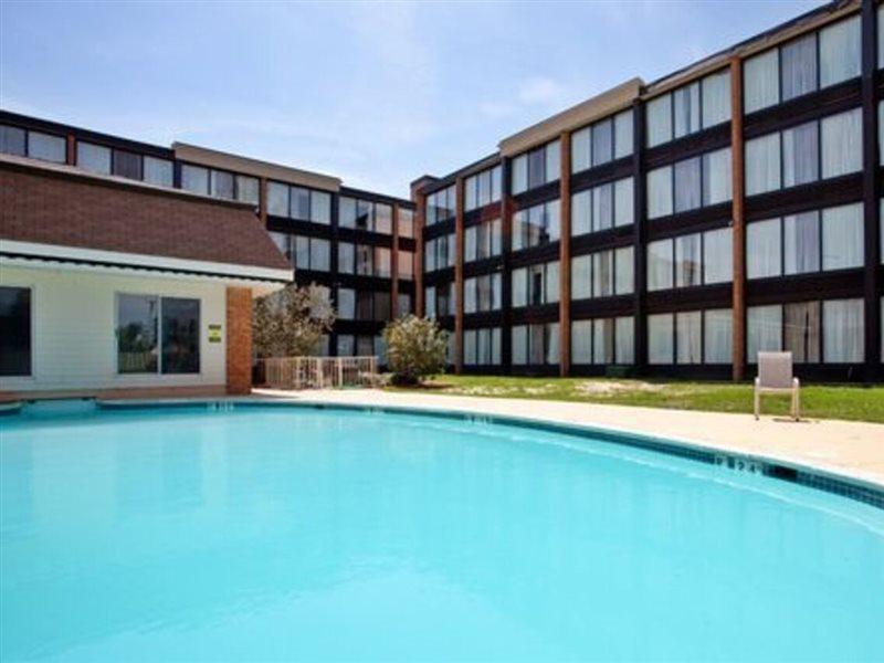 Days Hotel By Wyndham Williamsburg I-64 Екстериор снимка