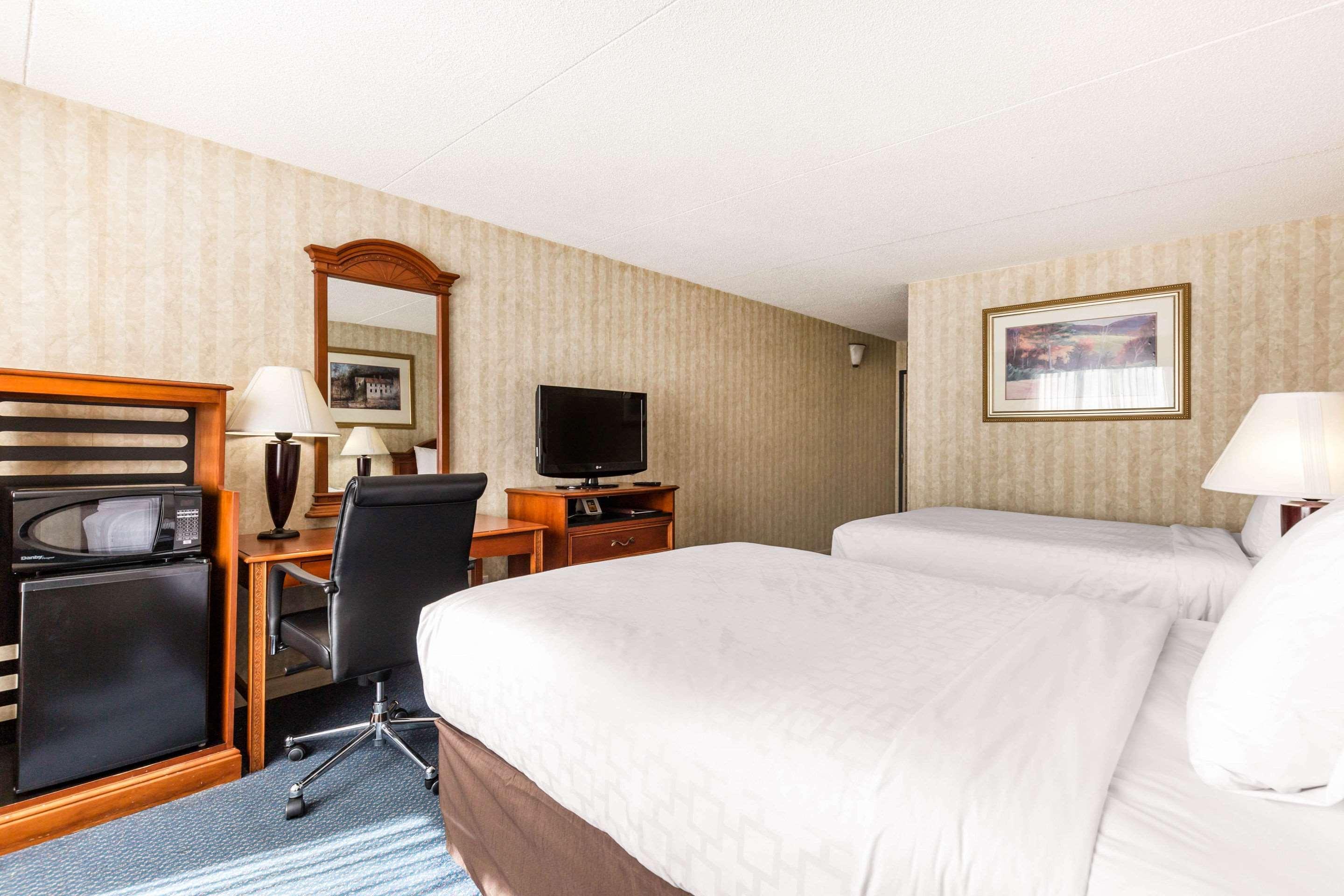 Days Hotel By Wyndham Williamsburg I-64 Екстериор снимка