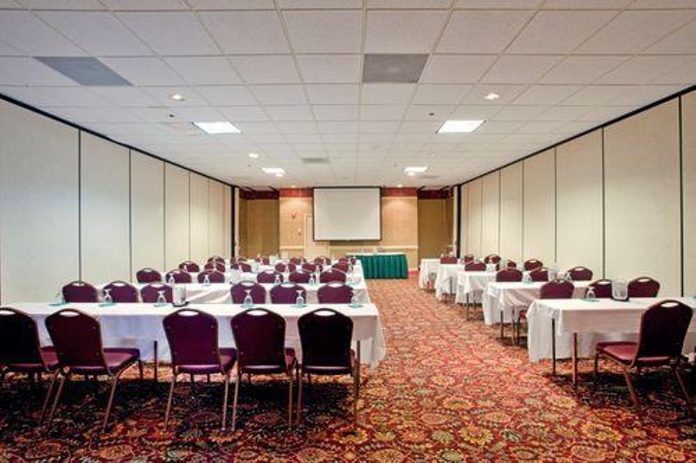 Days Hotel By Wyndham Williamsburg I-64 Екстериор снимка